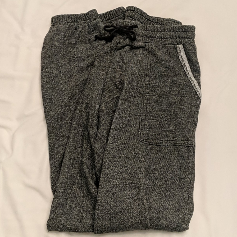 Grey sweatpants/joggers